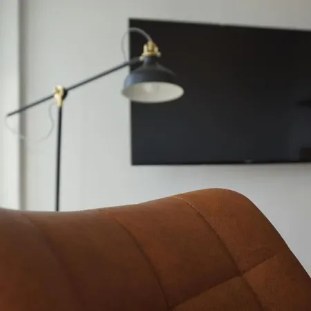 Living Near To Daimler Apartment *